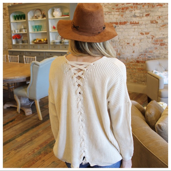 Cream lace up back cable knit sweater - Picture 3 of 3